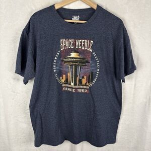Space Needle T-shirt Navy Graphic Short Sleeve Seattle Size Large